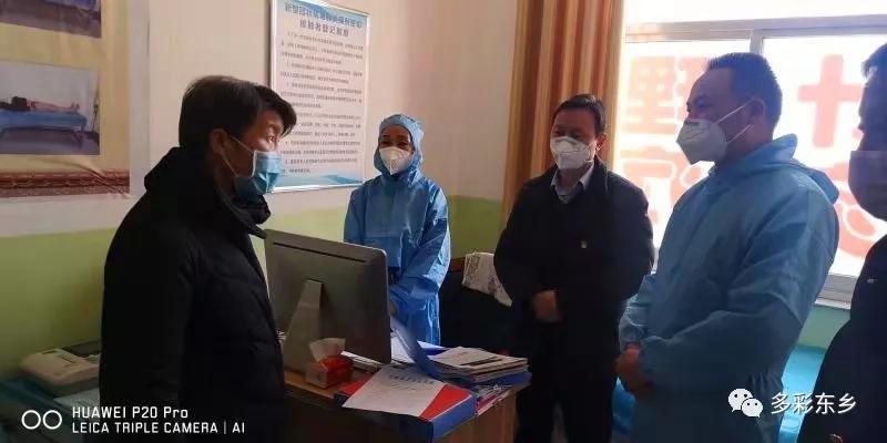 马秀兰深入县医院、锁南镇、.jpg