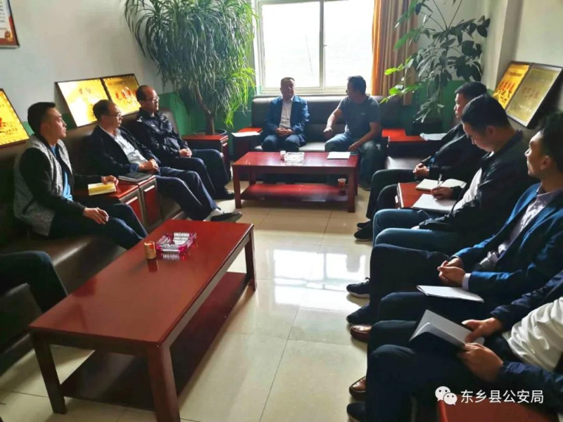 宗辉深入关卜乡_副本.jpg