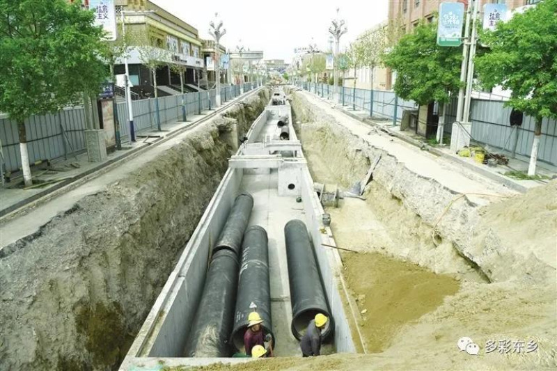 东乡县城给水排水管网改扩建工程进展顺利1_副本.jpg