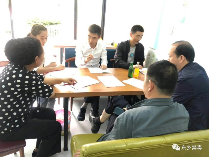 东乡县赴滇开展涉毒摸排劝返活动2_副本.jpg
