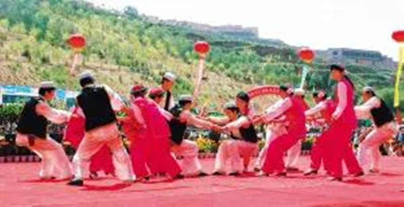 七秩薪传石榴情 不负2_副本.jpg