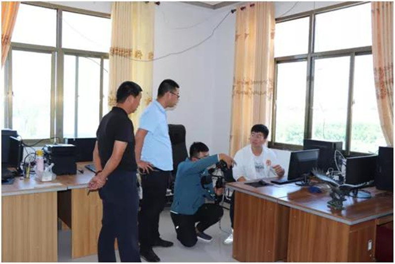 河滩花椒3_副本.jpg 河滩花椒3_副本.jpg