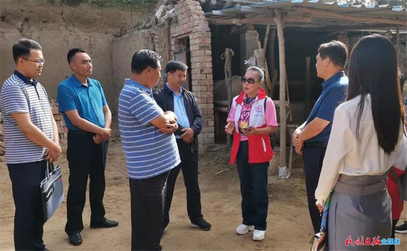 李素丽1_副本.jpg 李素丽1_副本.jpg