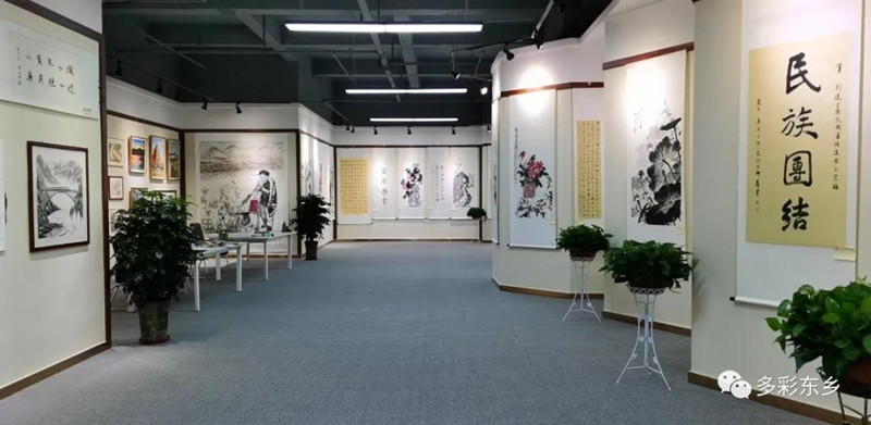 书画展开展4_副本.jpg