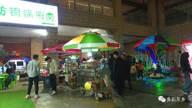 东乡夜市一团“火”4_副本.jpg
