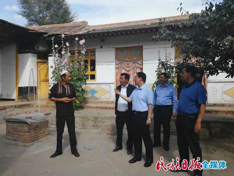 马相忠在东乡3_副本.jpg