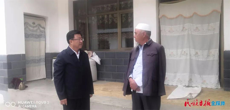 郭鹤立到东乡县调研1_副本.jpg