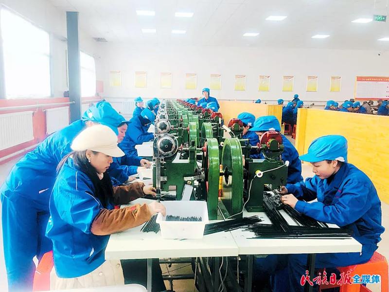 面向大海5_副本.jpg 面向大海5_副本.jpg