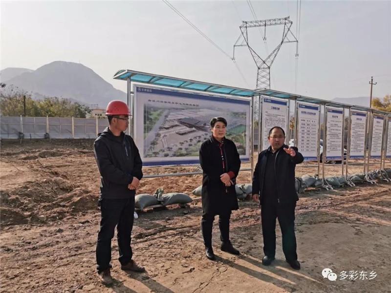 马秀兰深入锁南镇唐汪镇调研2_副本.jpg 马秀兰深入锁南镇唐汪镇调研2_副本.jpg