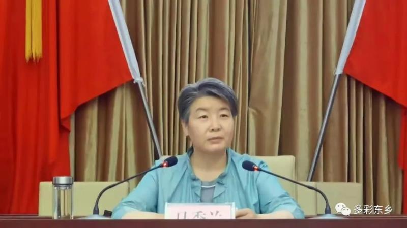 东乡县领导干部学习贯彻党的十九届六中全会精神轮训班（第一期）开班2.jpg