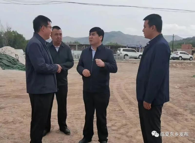 马良佐深入东塬乡河滩镇北岭乡调研指导工作1.jpg