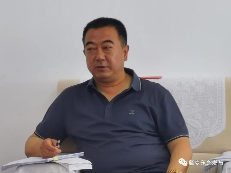 东乡县文联召开纪念毛泽东同志《在延安文艺座谈会上的讲话》发表80周年座谈会2.jpg
