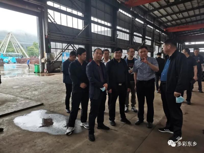 马良佐马德智带领东乡县考察团前往温州市浙江南方文旅科技股份有限公司考察2.jpg