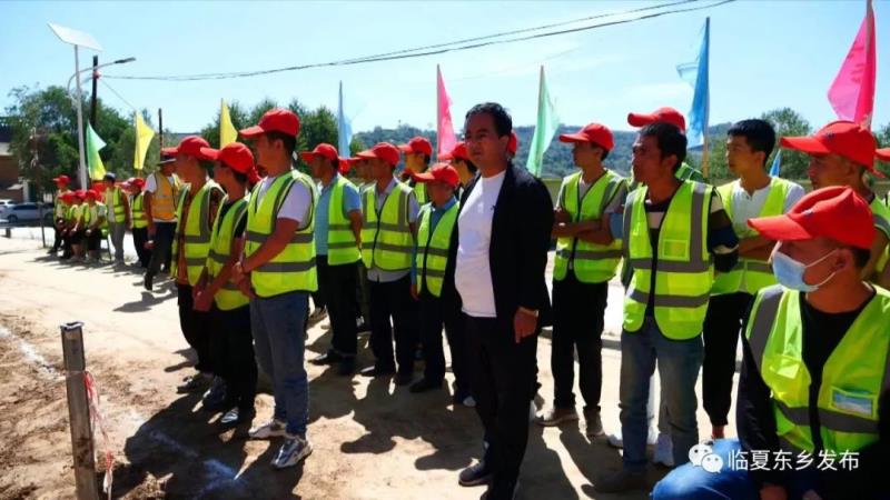 【喜迎二十大 奋进新征程】东乡县举办2022年装挖机技能大赛2.jpg