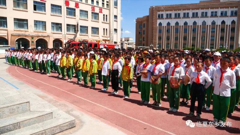 【喜迎二十大 奋进新征程】东乡县举行“地震科普携手同行”主题活动启动仪式5.jpg