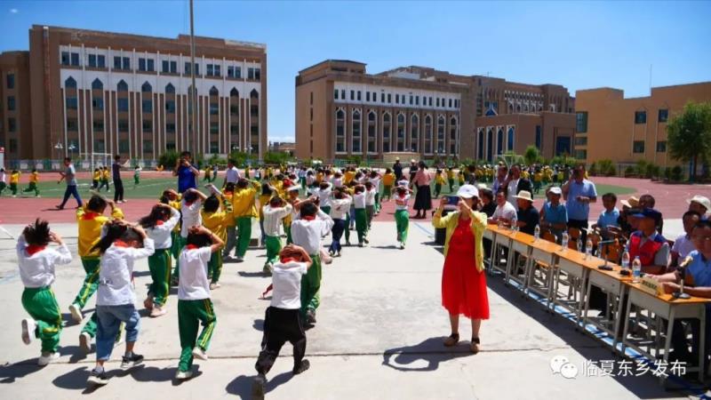 【喜迎二十大 奋进新征程】东乡县举行“地震科普携手同行”主题活动启动仪式6.jpg