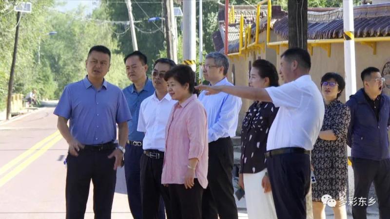 济南市历城区考察团前来东乡县调研考察东西部协作工作1.jpg