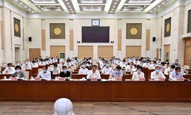 全省新冠肺炎疫情防控工作调度会议7月10日在兰州召开1.jpg
