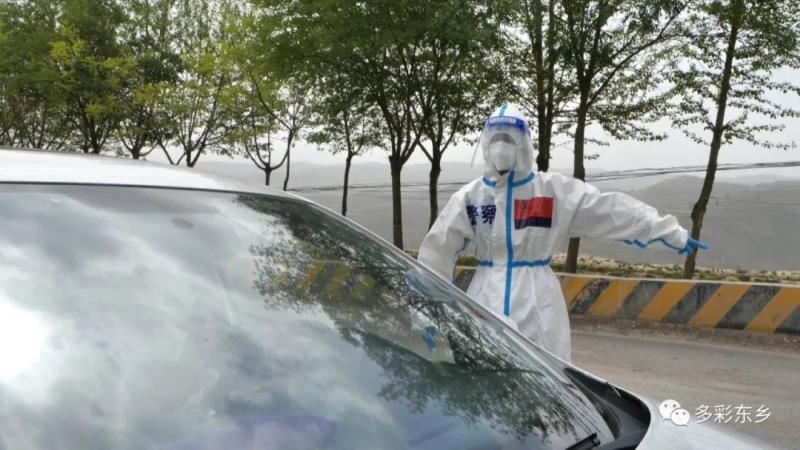 【疫情防控 东乡在行动】他们驰援东乡“疫”线 为民筑牢安全堡垒12.jpg 【疫情防控 东乡在行动】他们驰援东乡“疫”线 为民筑牢安全堡垒12.jpg