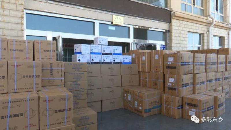 石化情暖东乡 彰显国企担当——中国石化向东乡县捐赠70多万元抗疫物资6.jpg