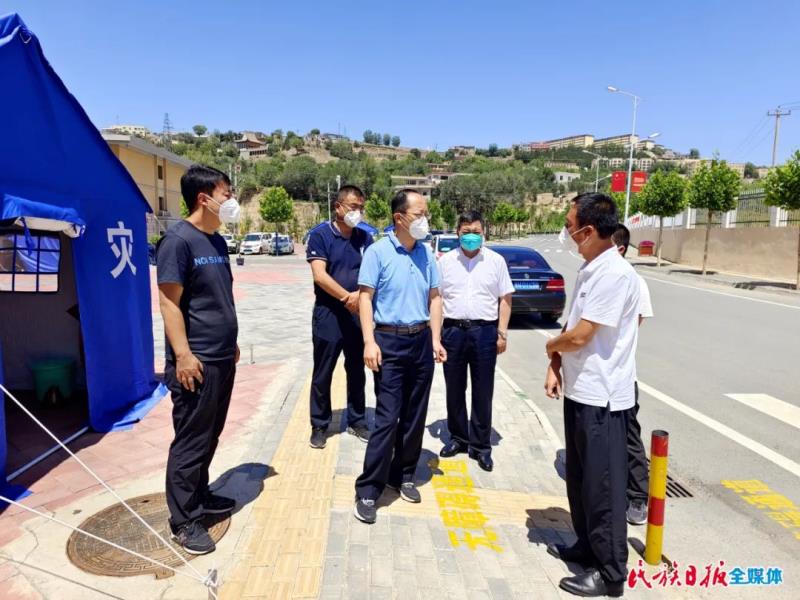 李明海到东乡县督导疫情防控物资保障工作1.jpg