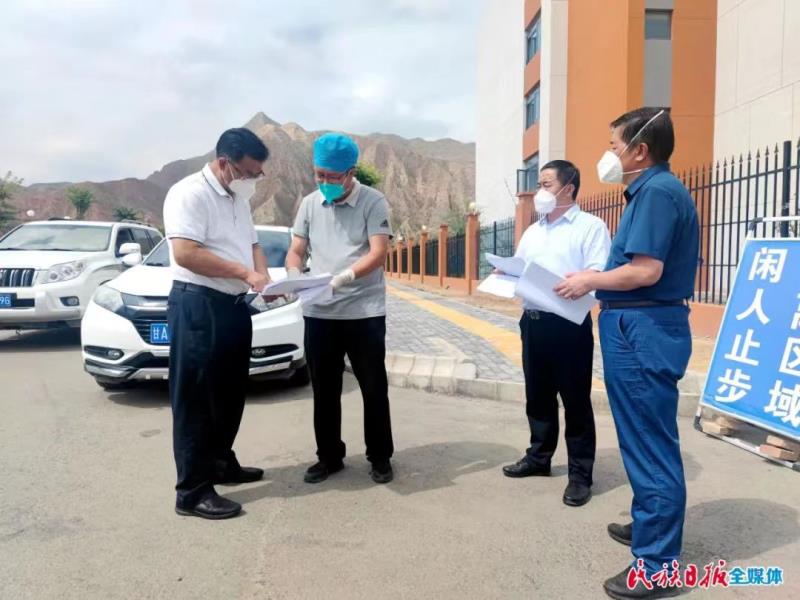 郭鹤立到东乡县督促推动防控举措落地见效2.jpg