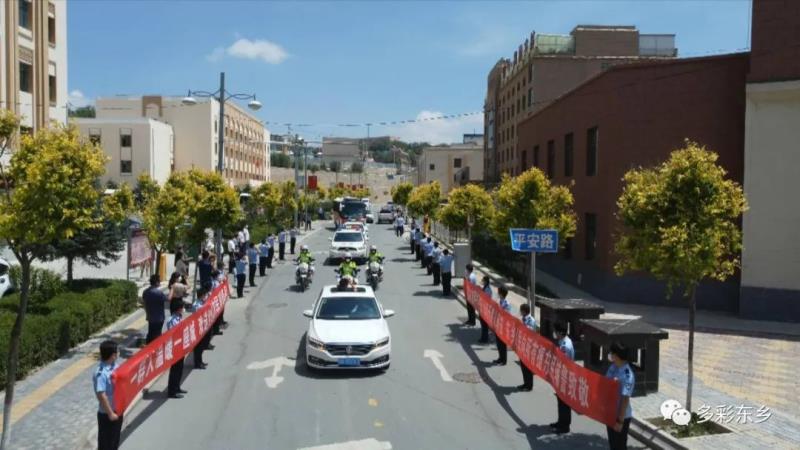 向疫而行 忠诚坚守——东乡公安干警尽锐出战勇担当4.jpg