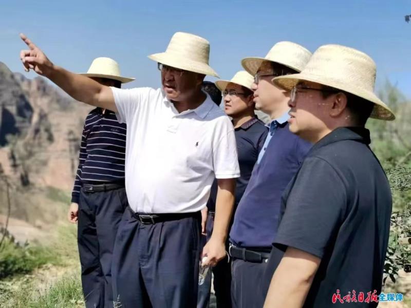 郭鹤立何东到积石山县永靖县调研1.jpg