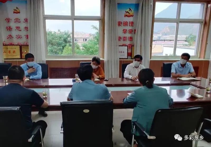 马秀兰深入达板镇督导防汛减灾工作2.jpg 马秀兰深入达板镇督导防汛减灾工作2.jpg