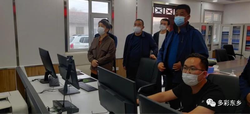 马秀兰深入县水旱灾害防御中心督导防汛减灾工作1.jpg 马秀兰深入县水旱灾害防御中心督导防汛减灾工作1.jpg