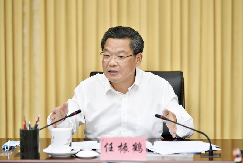 任振鹤主持召开省长办公会议1.jpg